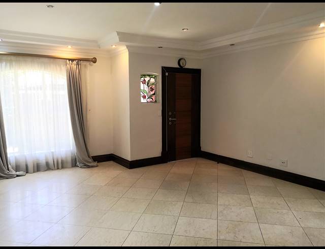 3 BEDROOM TOWNHOUSE TO LET IN ERASMUSKLOOF